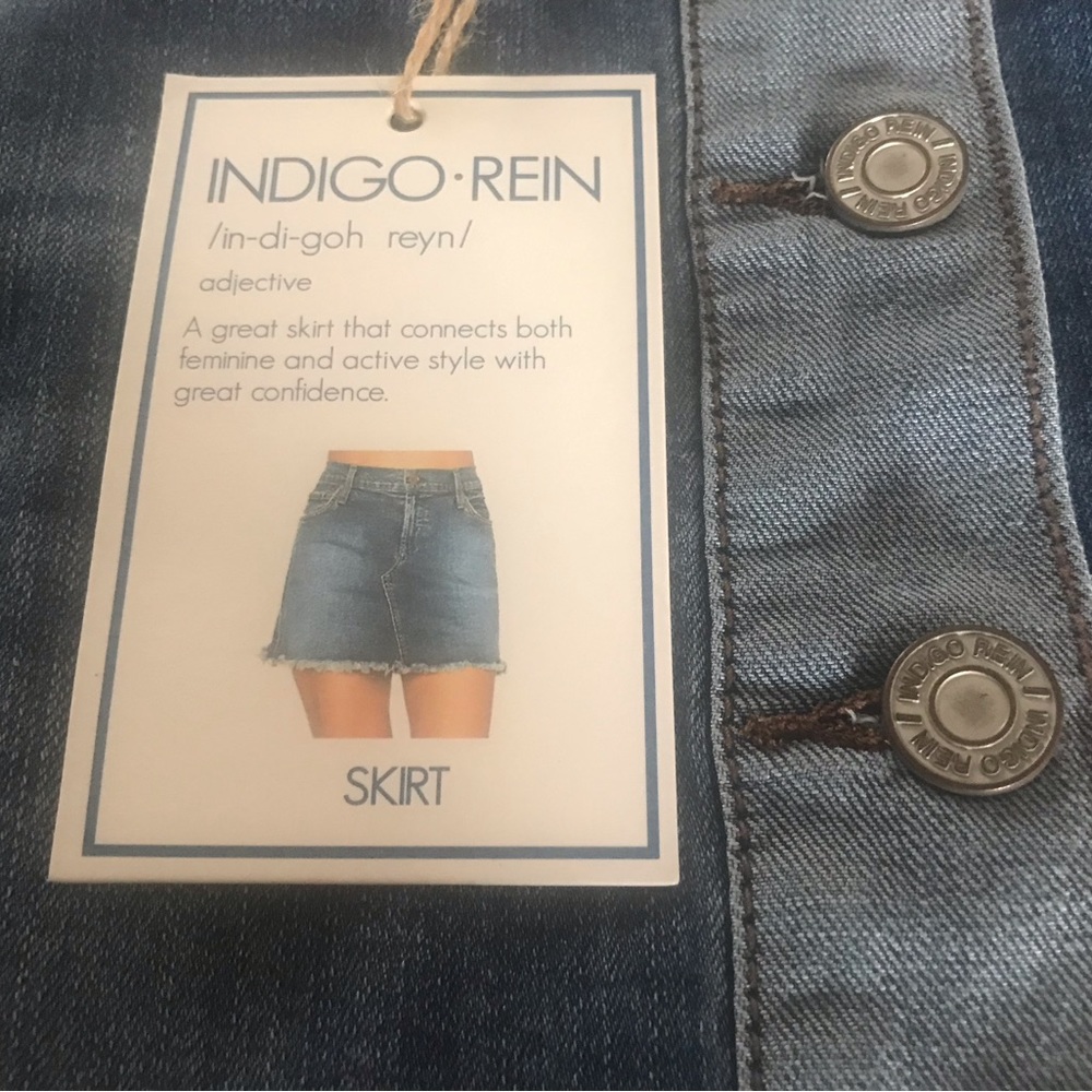 Indigo Rein denim mini skirt - size 9 - Picture 8 of 8